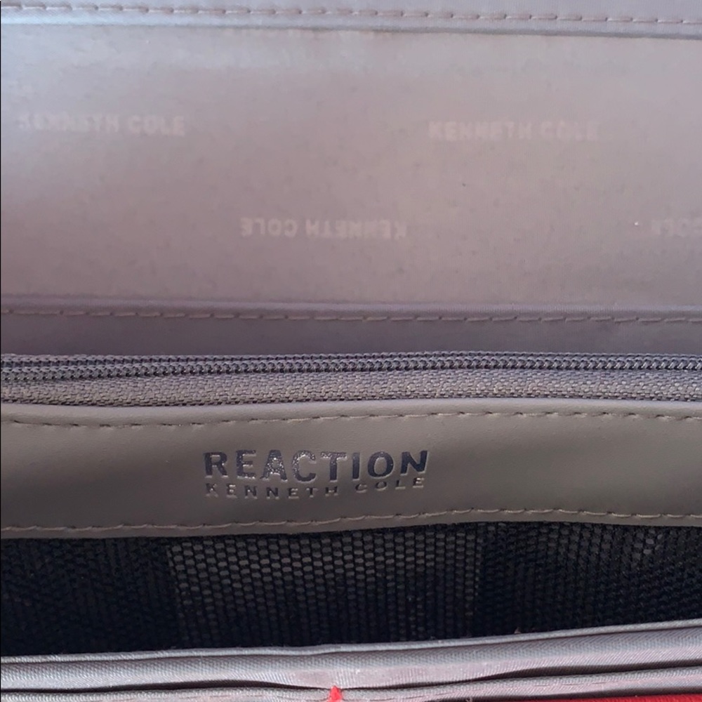 Hand Wallet - Picture 7 of 9